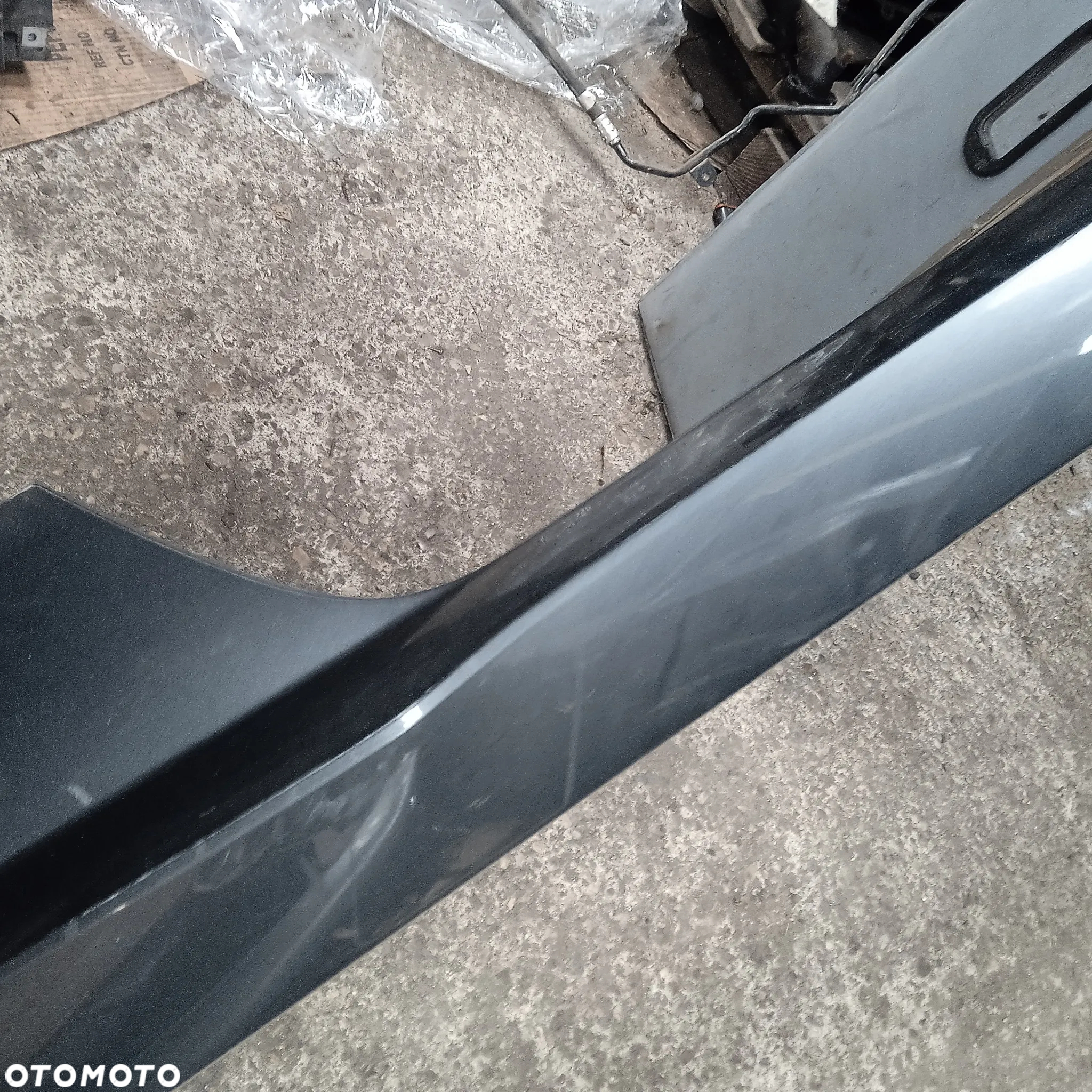 Próg prawy Audi TT S 8S0853856C - 3