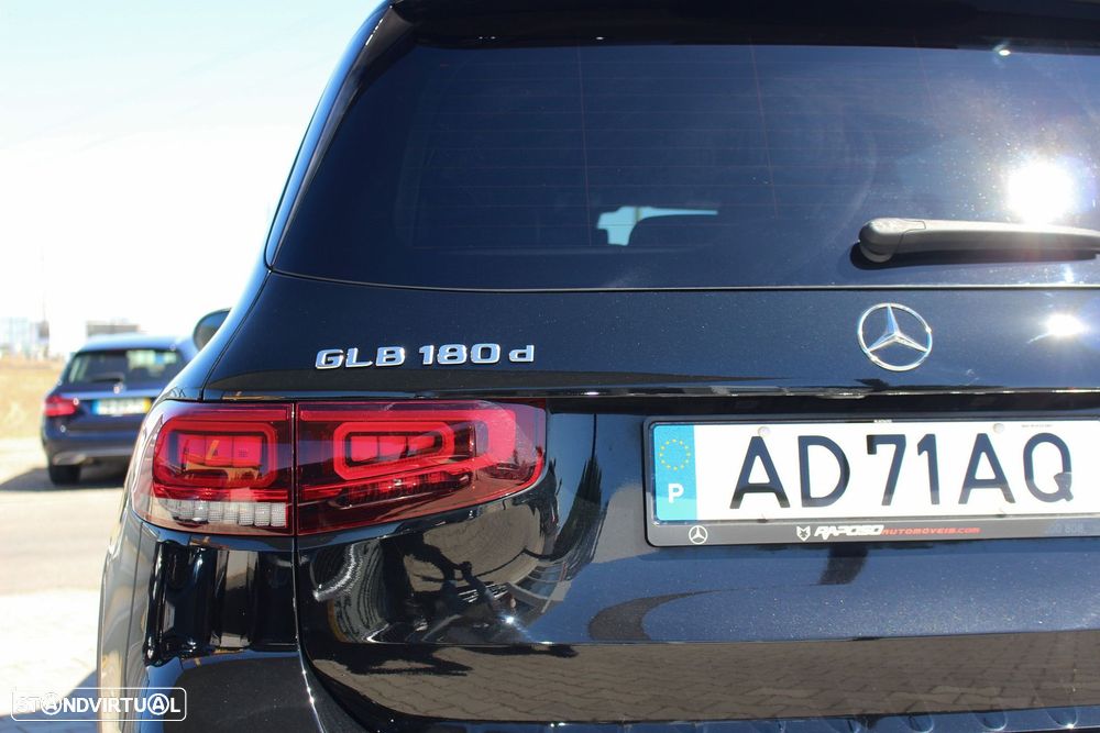 Mercedes-Benz GLB 180 d AMG Line - 16