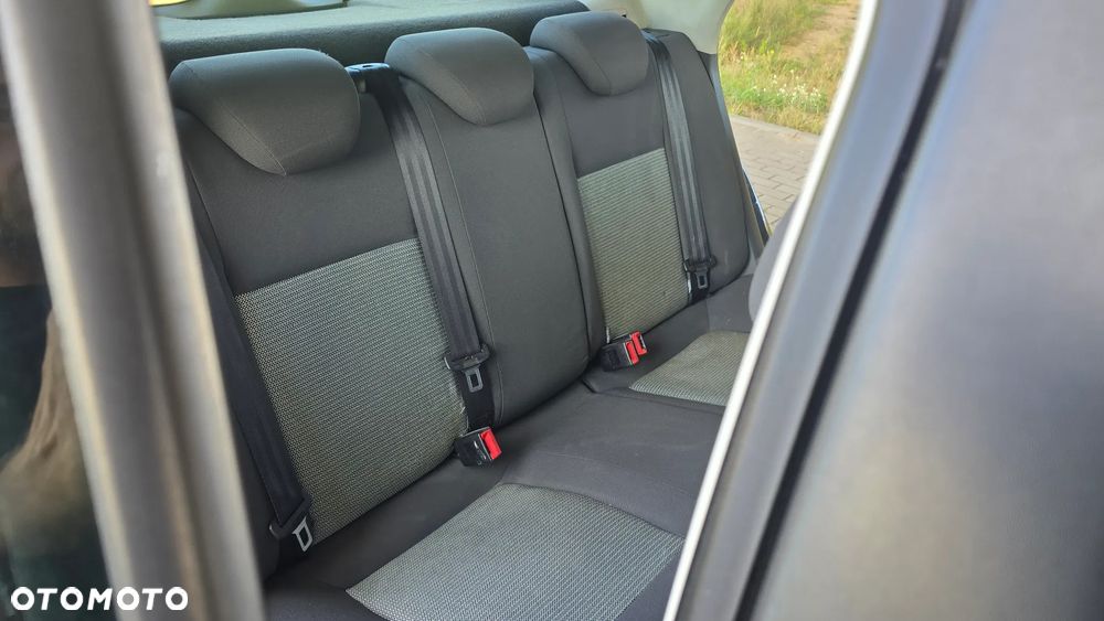Seat Ibiza 1.4 16V Style - 26