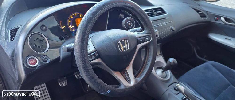 Honda Civic 1.4 Comfort - 12