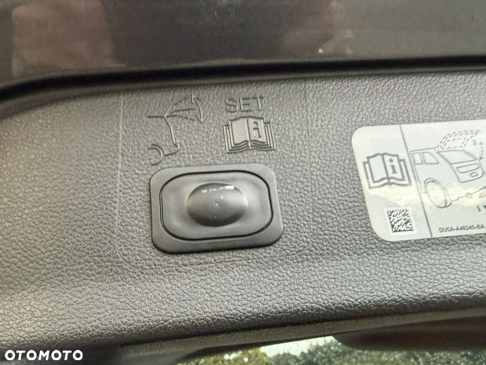 Ford Kuga - 15
