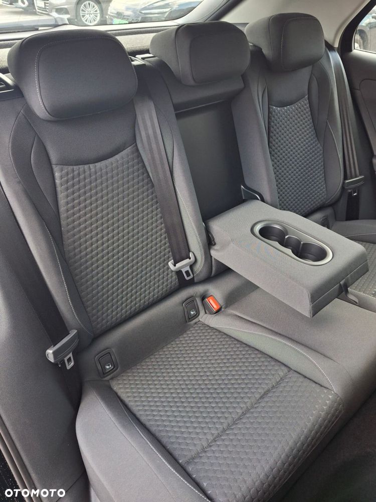 Volkswagen T-Roc - 18