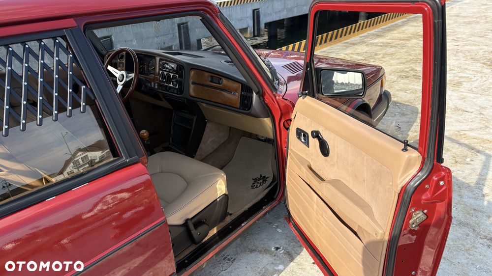 Saab 900 - 19