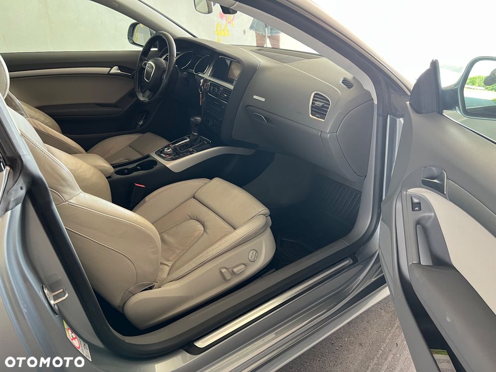 Audi A5 Coupé 3.0 TDI DPF quattro tiptronic - 23