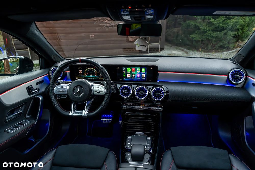 Mercedes-Benz Klasa A 35 AMG 4-Matic 7G-DCT - 29