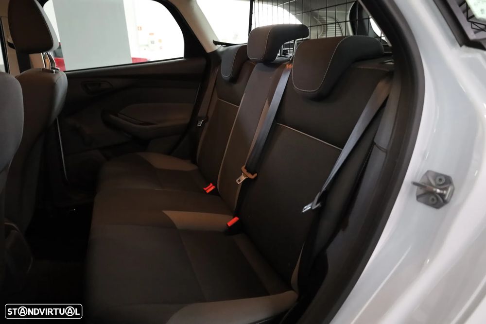 Ford Focus 1.0 EcoBoost S&S Ambiente - 22