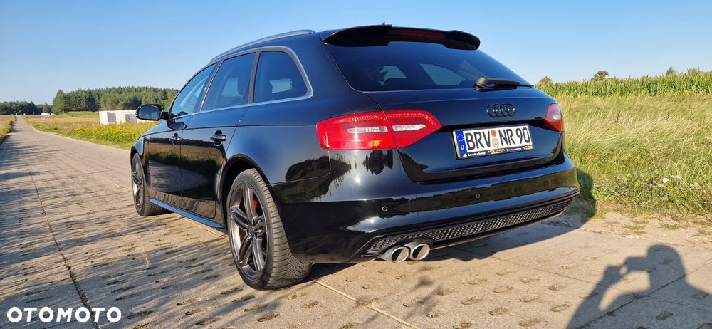 Audi A4 Avant 2.0 TDI ultra S tronic sport - 12