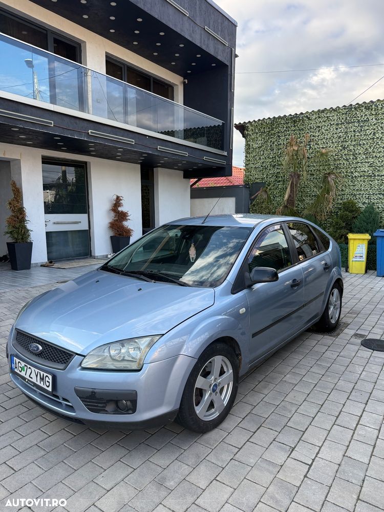Ford Focus 1.8 TDCi Ambiente - 2