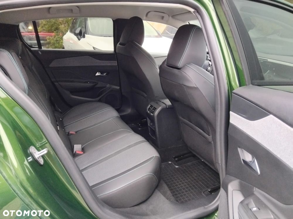 Peugeot 308 1.2 PureTech Allure S&S - 28