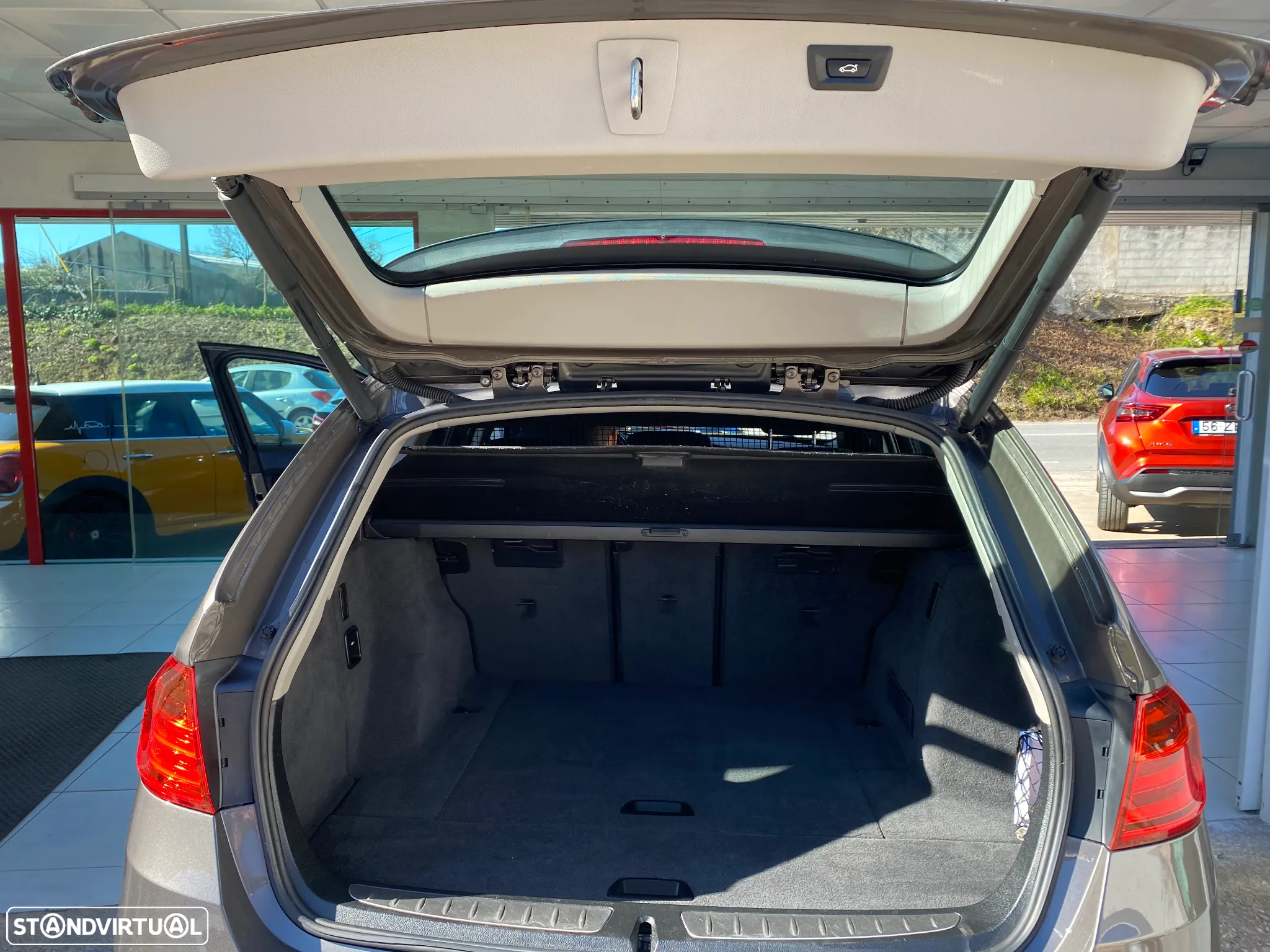 BMW 320 d Touring Line Sport - 14