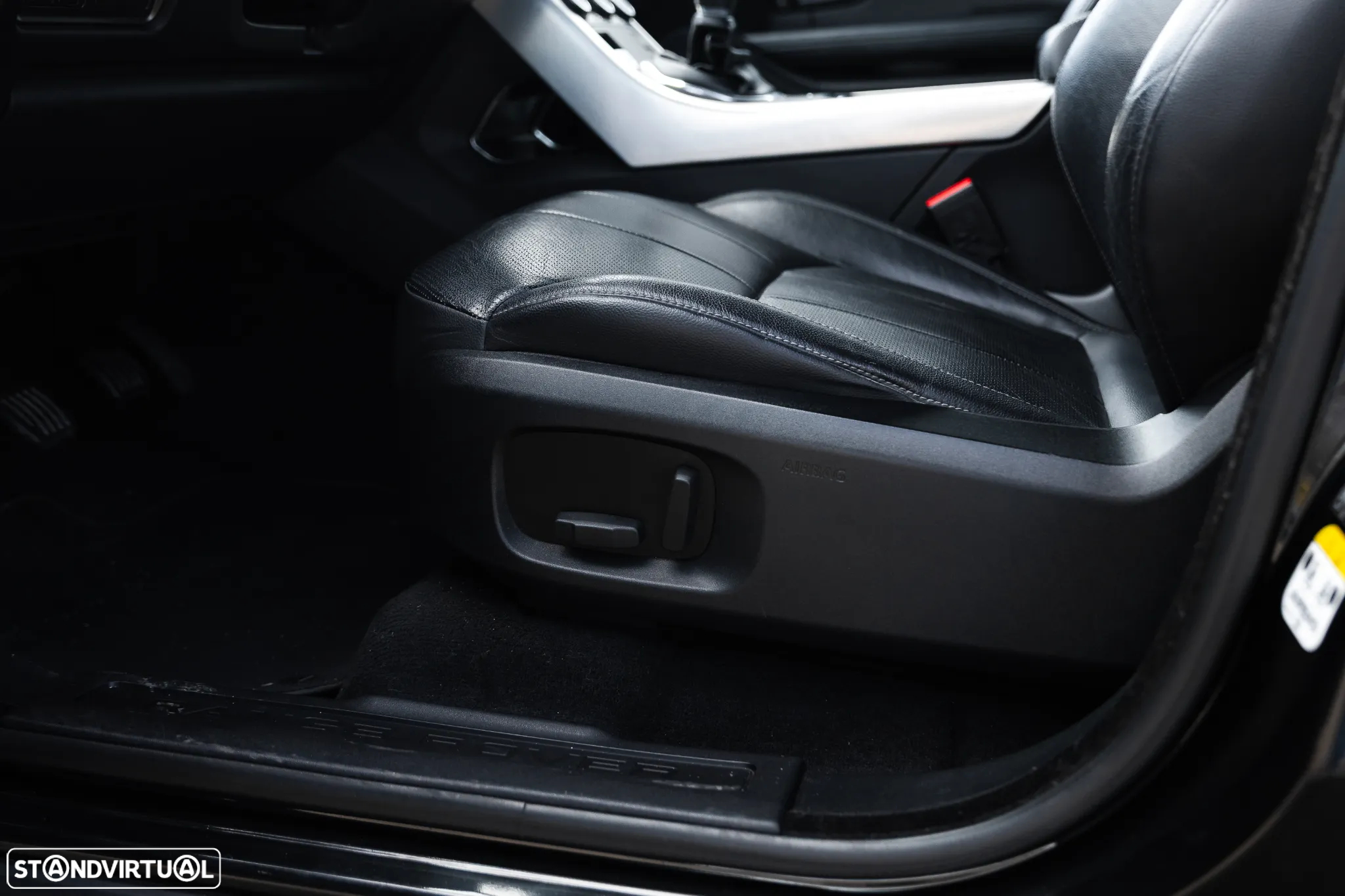 Land Rover Range Rover Evoque 2.0 eD4 SE Dynamic - 25