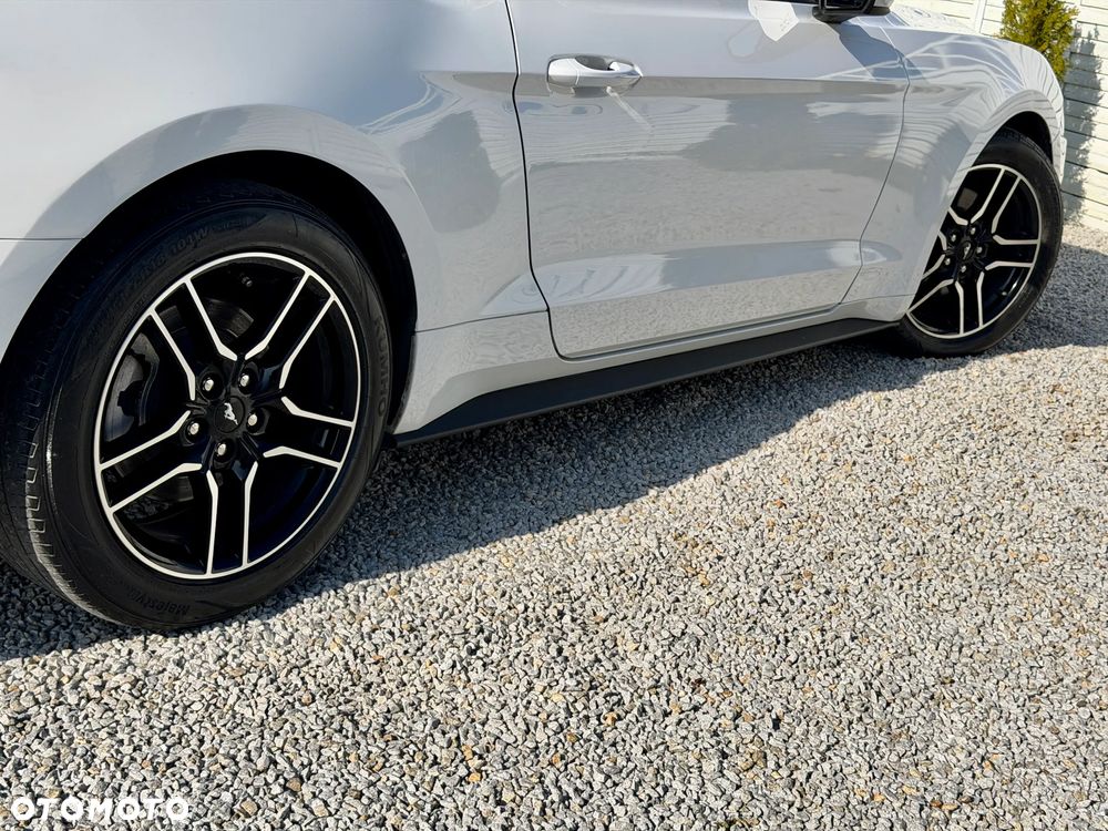 Ford Mustang 2.3 EcoBoost - 29