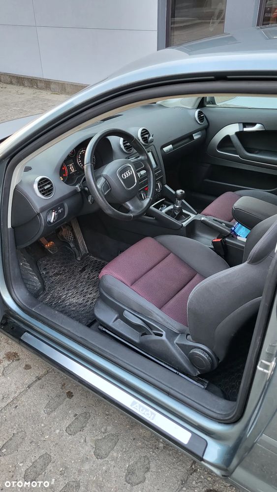 Audi A3 2.0 TDI Ambiente - 9