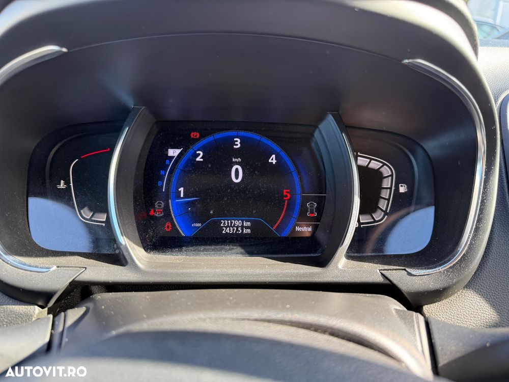 Renault Grand Scenic - 5