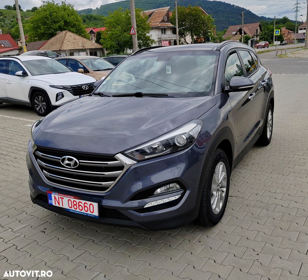 Hyundai Tucson - 2