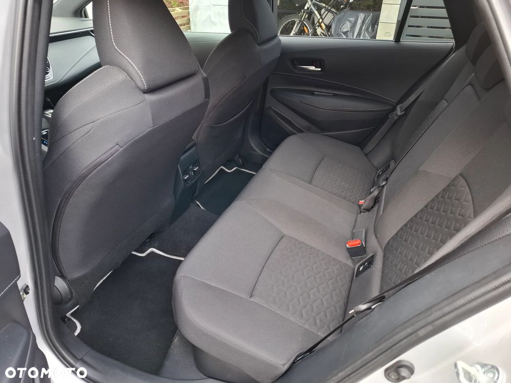 Toyota Corolla 2.0 Hybrid Comfort - 11