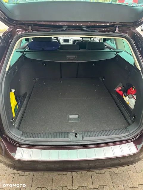 Volkswagen Passat 2.0 TDI BMT Comfortline - 12
