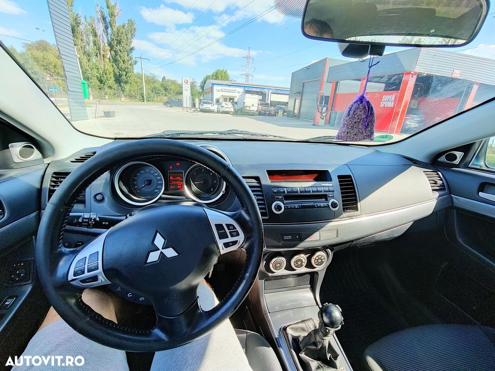 Mitsubishi Lancer 2.0 DI-D Inform - 12