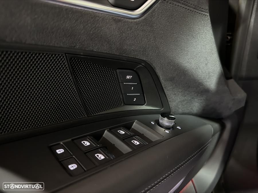 Audi RS e-tron GT quattro - 27