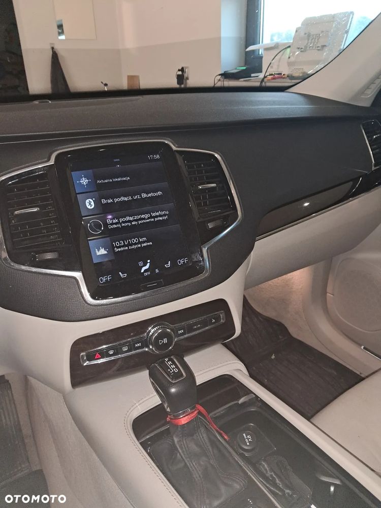 Volvo XC 90 - 10