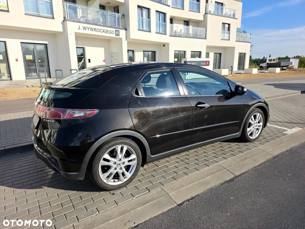 Honda Civic 1.8i-VTEC Sport - 11