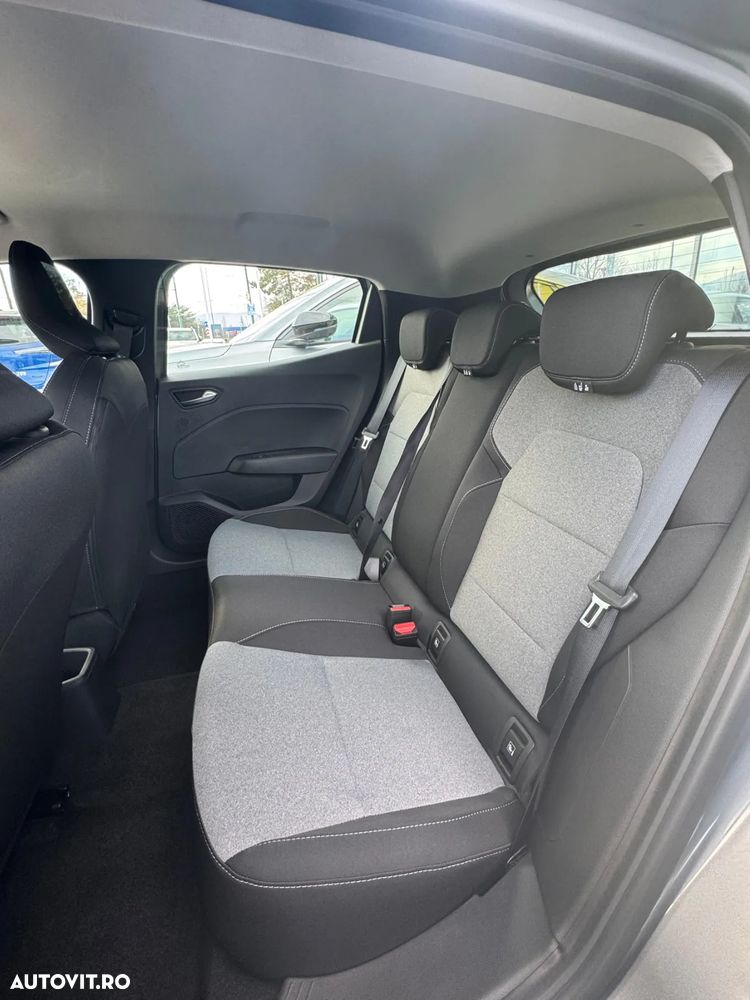 Renault Clio - 6