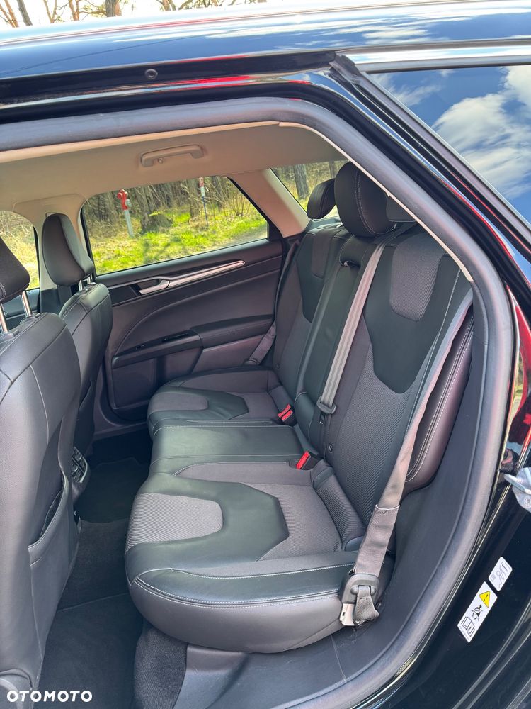 Ford Mondeo 2.0 TDCi Titanium PowerShift - 26