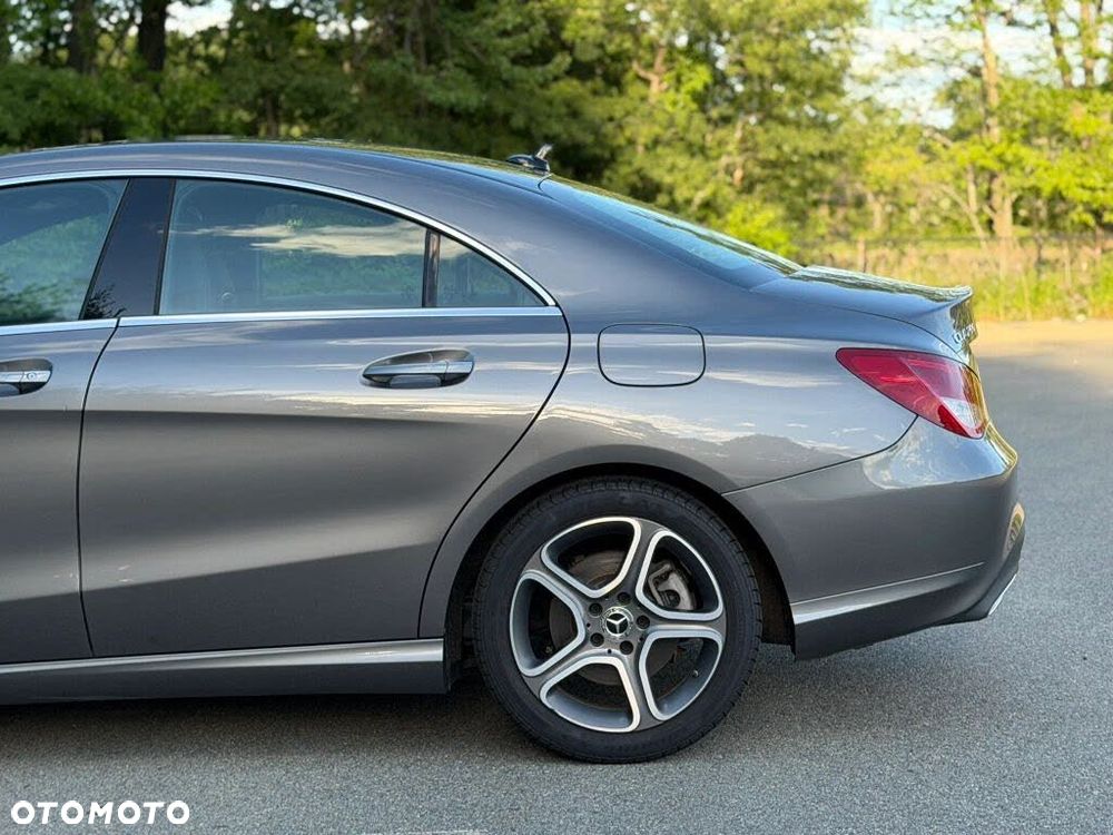 Mercedes-Benz CLA 220 7G-DCT Edition 1 - 3