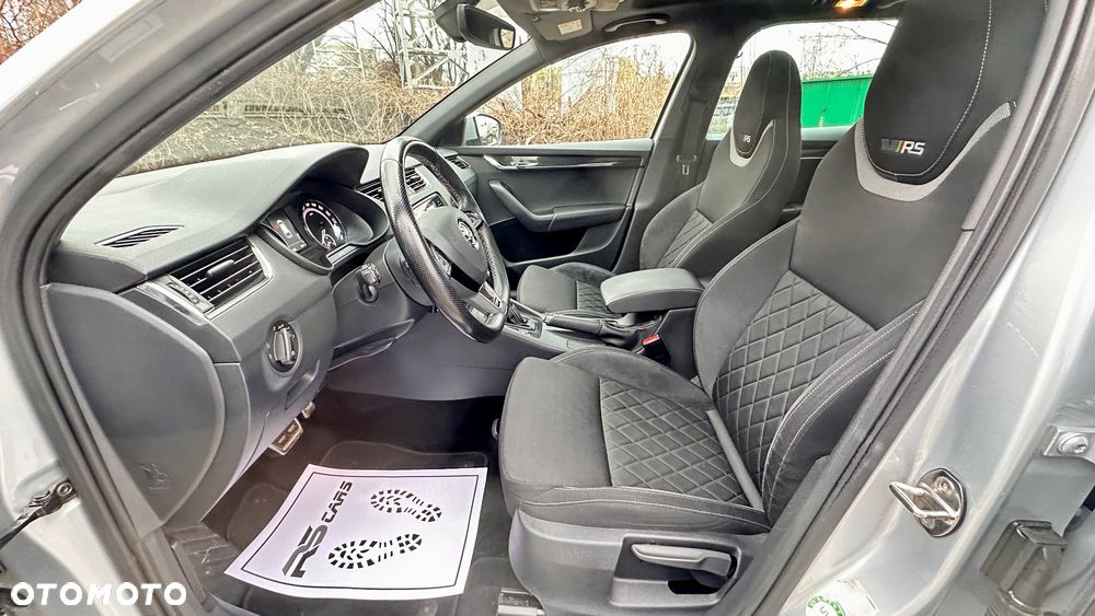 Skoda Octavia 2.0 TDI DSG RS - 39