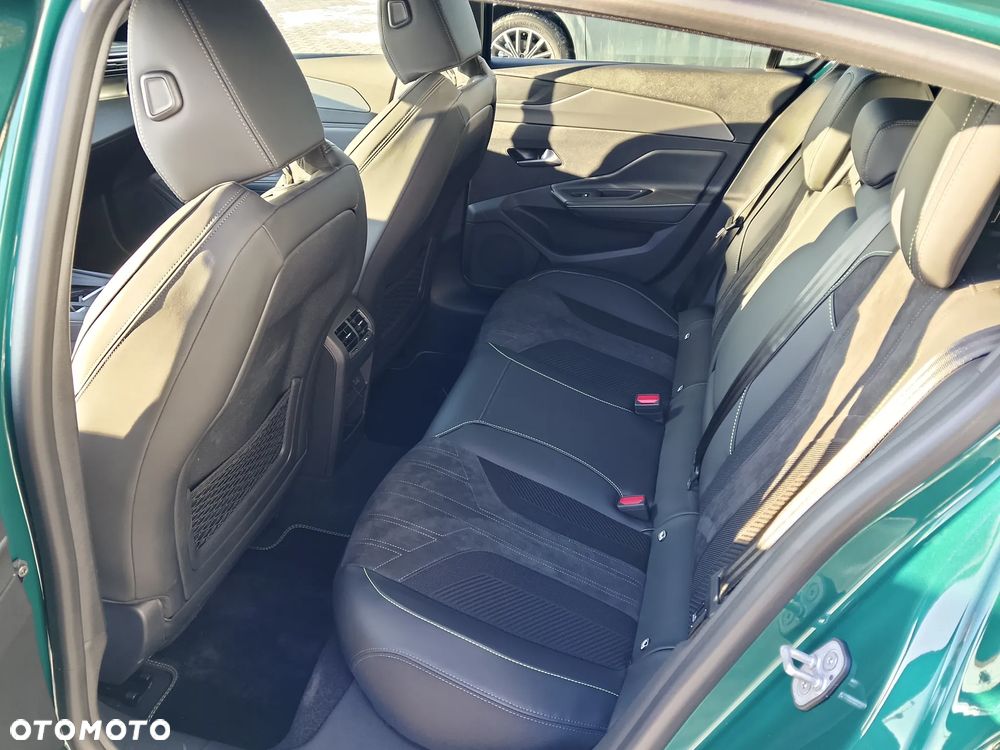 Peugeot 308 1.2 mHEV GT Exclusive S&S e-DCS6 - 10