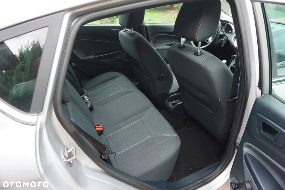 Ford Fiesta 1.25 Celebration - 14