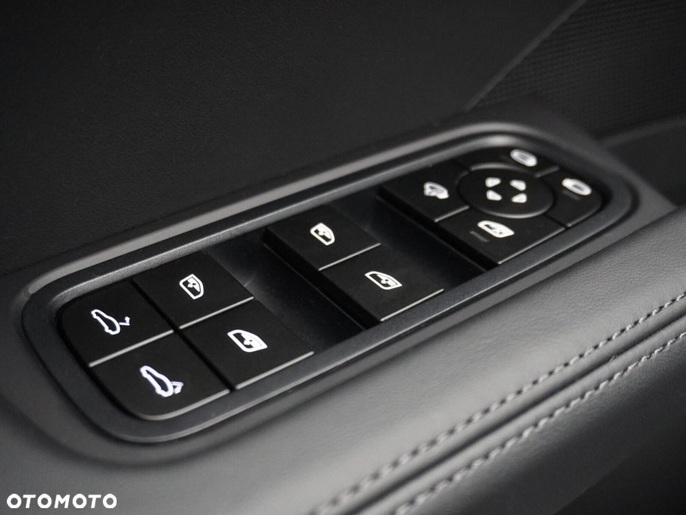 Porsche Cayenne Black Edition - 20