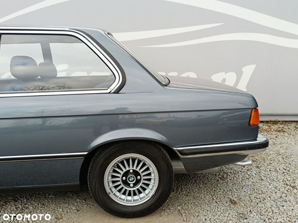BMW Seria 3 - 29