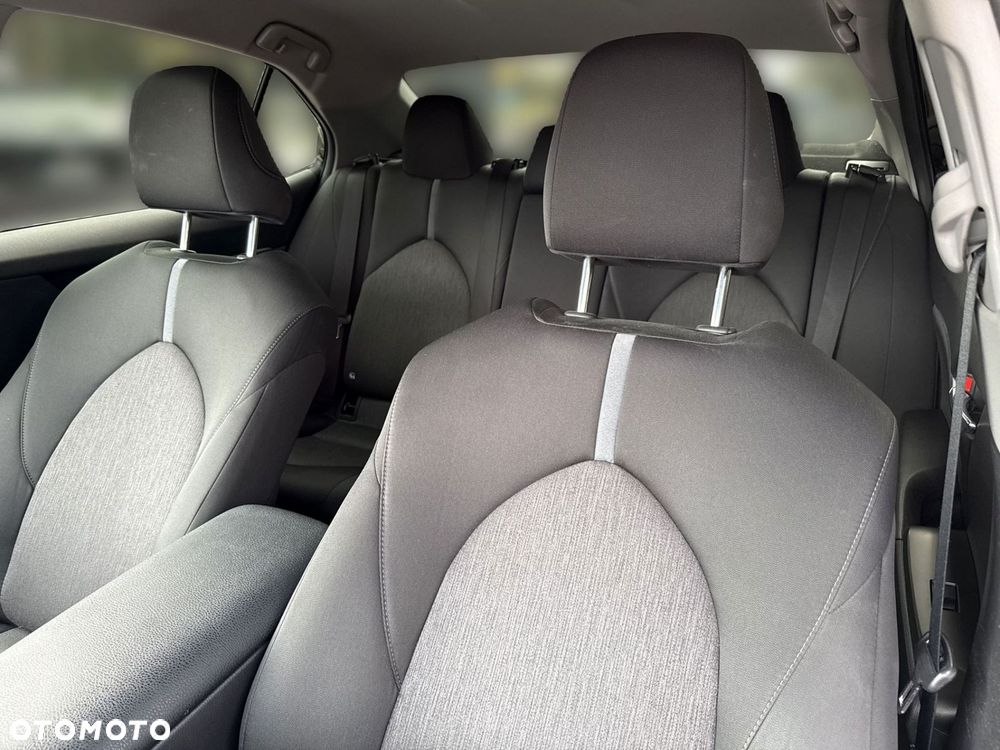 Toyota Camry 2.5 Hybrid Comfort CVT - 11