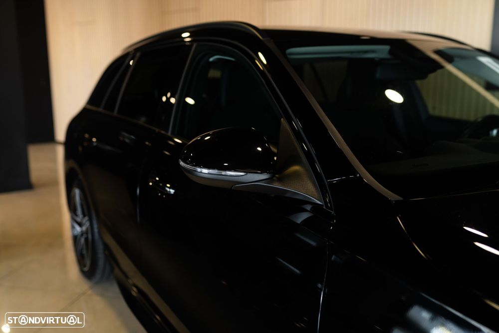 Mercedes-Benz C 300 e AMG Line - 12