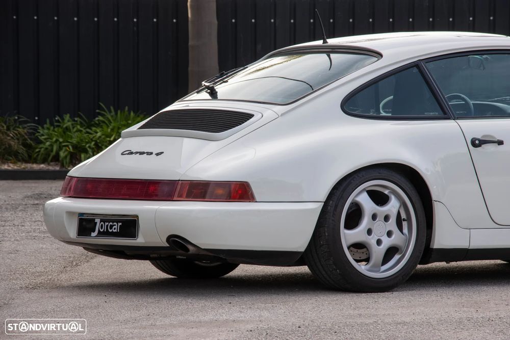 Porsche 911 (964) - 7