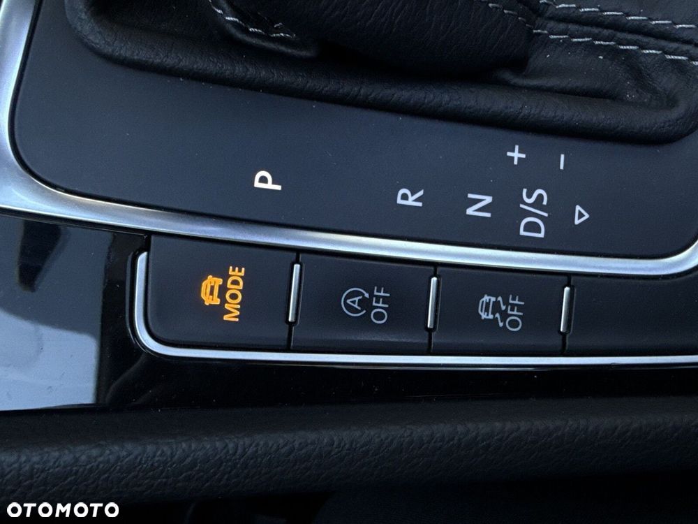 Volkswagen Golf 2.0 TSI 4Mot R DSG - 23