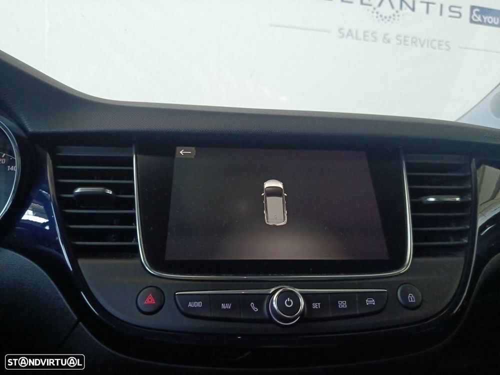 Opel Crossland X 1.2 T Innovation - 24