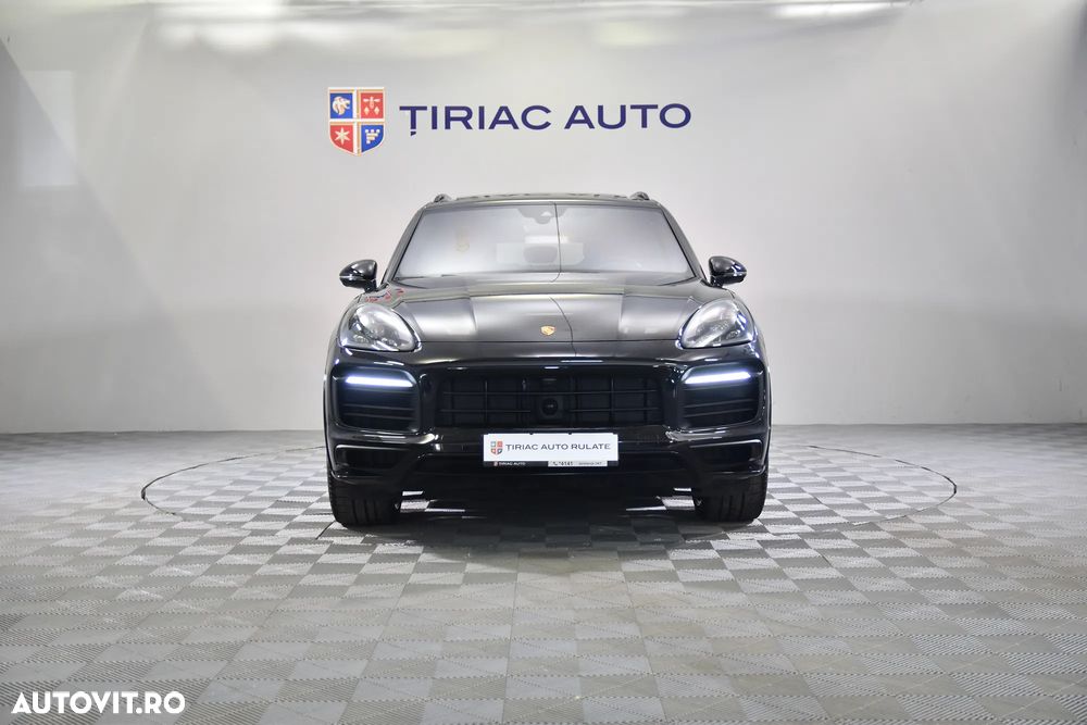 Porsche Cayenne - 8