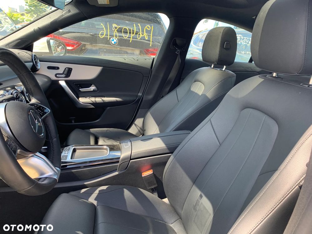 Mercedes-Benz CLA 250 4Matic 8G-DCT AMG Line Advanced Plus - 15