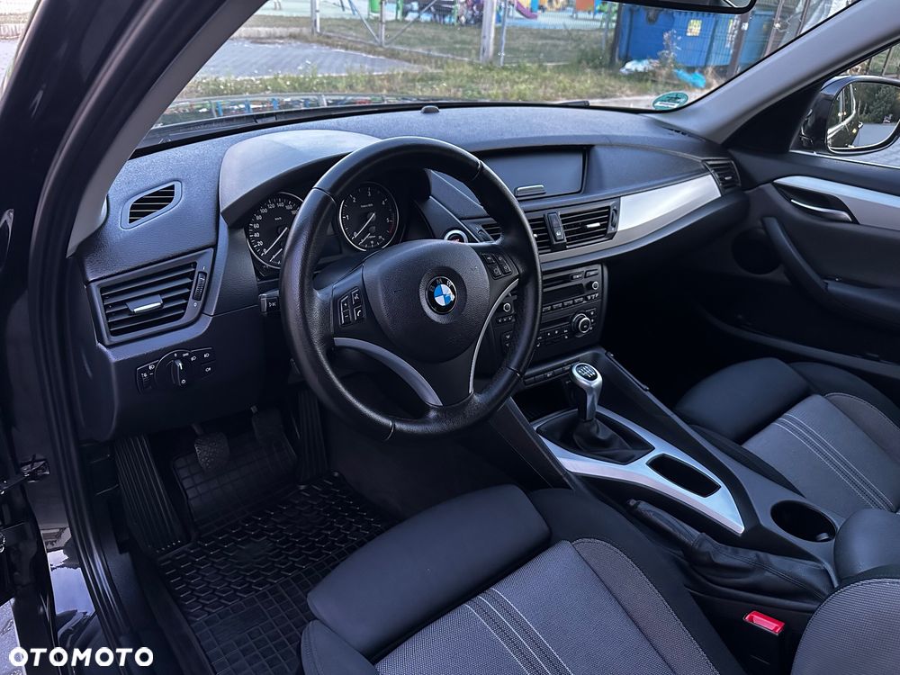 BMW X1 - 24