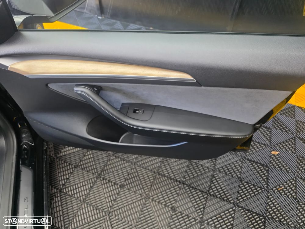 Tesla Model 3 Tração Traseira - 17