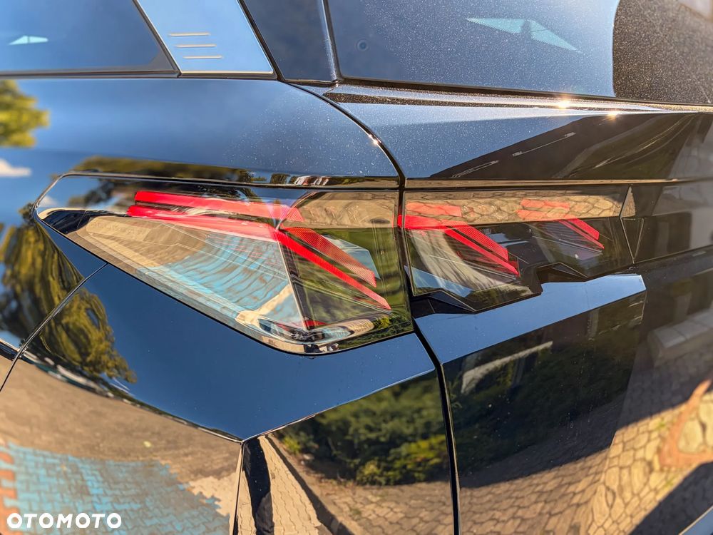 Peugeot 5008 1.2 PureTech mHEV GT S&S e-DCS6 - 31