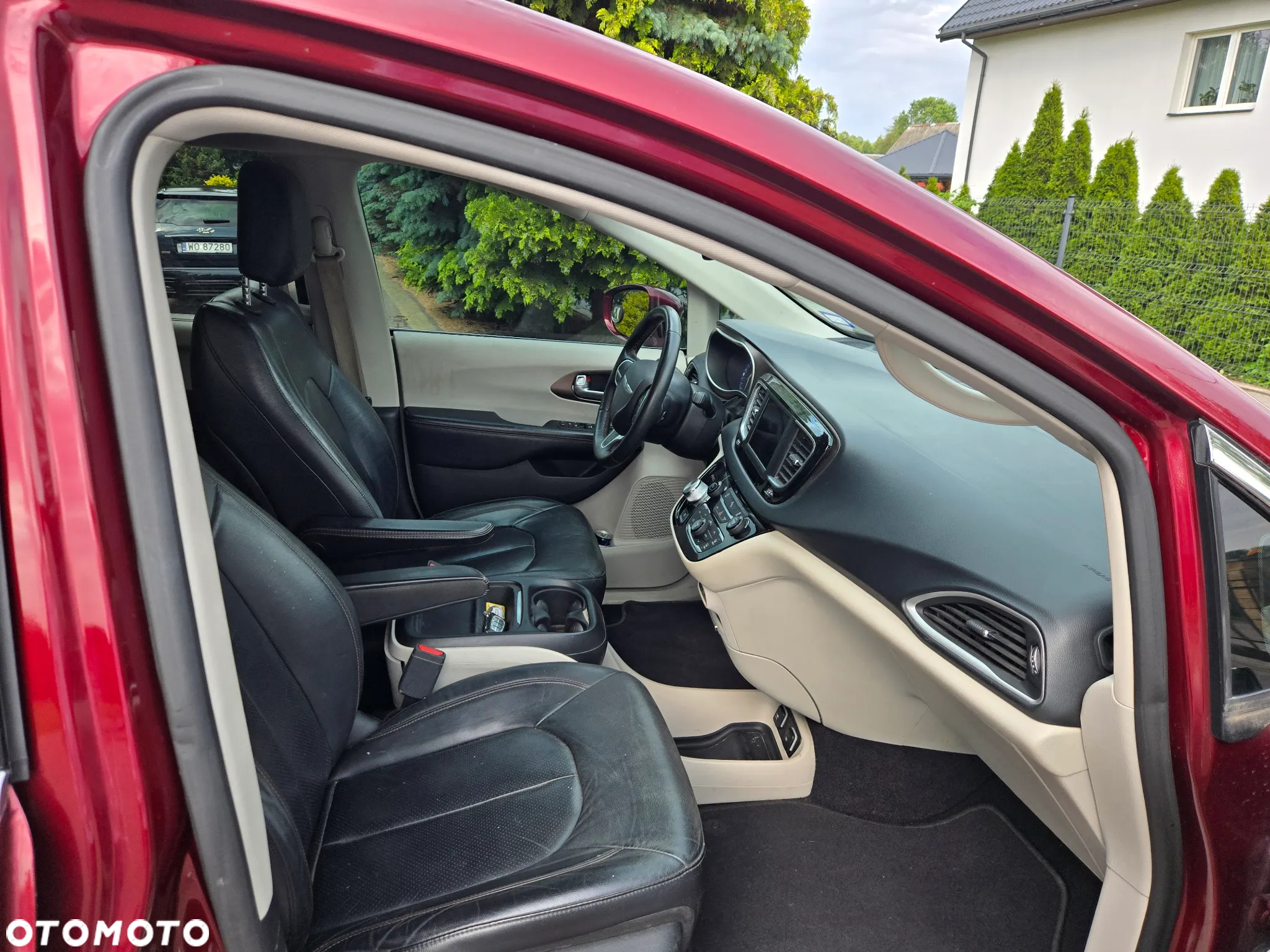 Chrysler Pacifica - 14