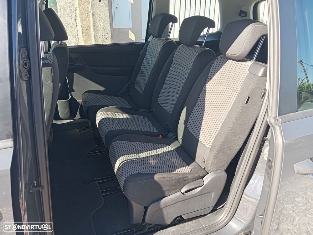 VW Sharan 2.0 TDI Confortline - 14