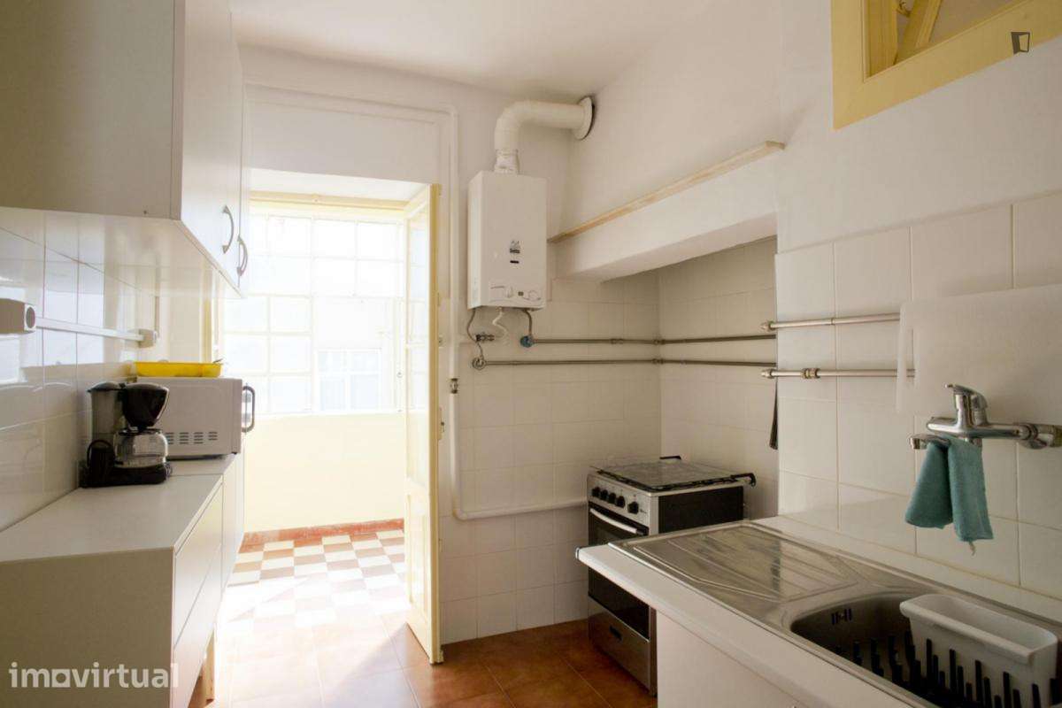Quarto - localizado em Bairro Alto Lisbon - Grande imagem: 2/11