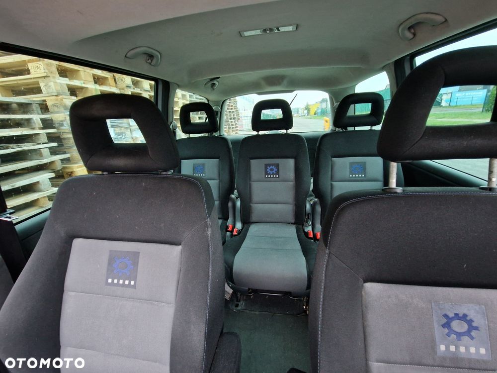 Volkswagen Sharan - 4