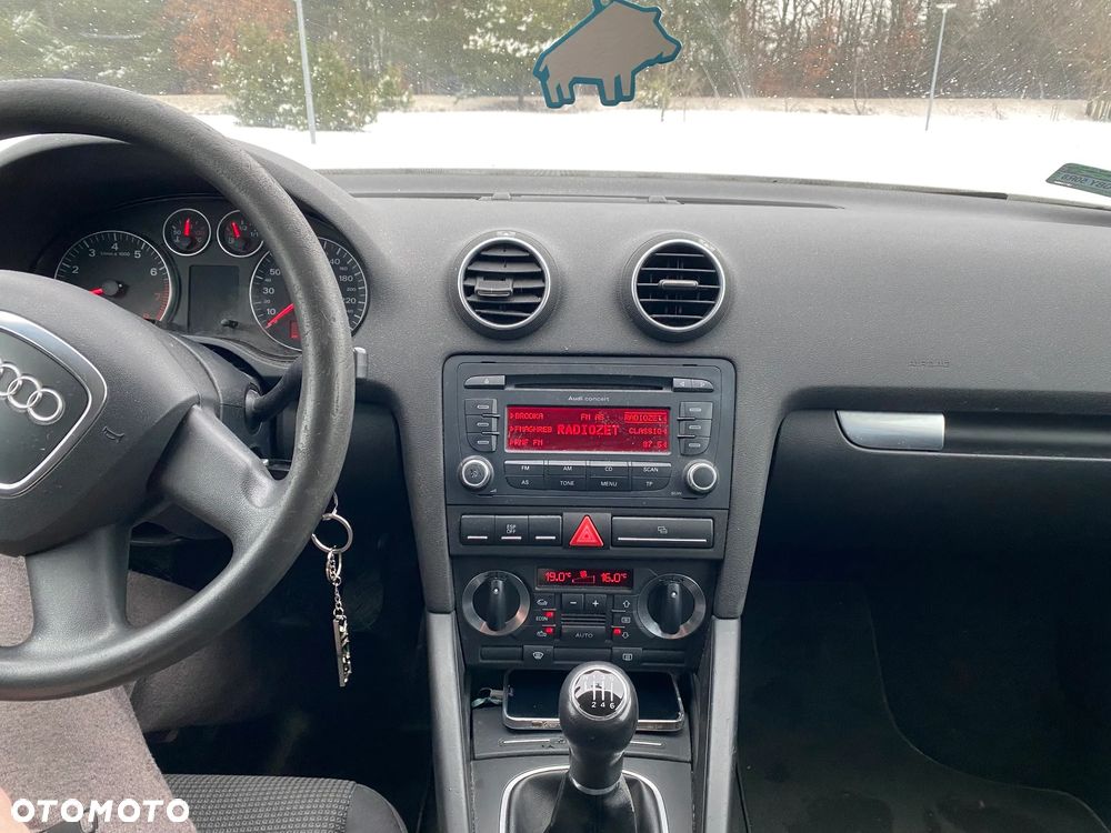 Audi A3 Sportback 1.8 TFSI Attraction - 10