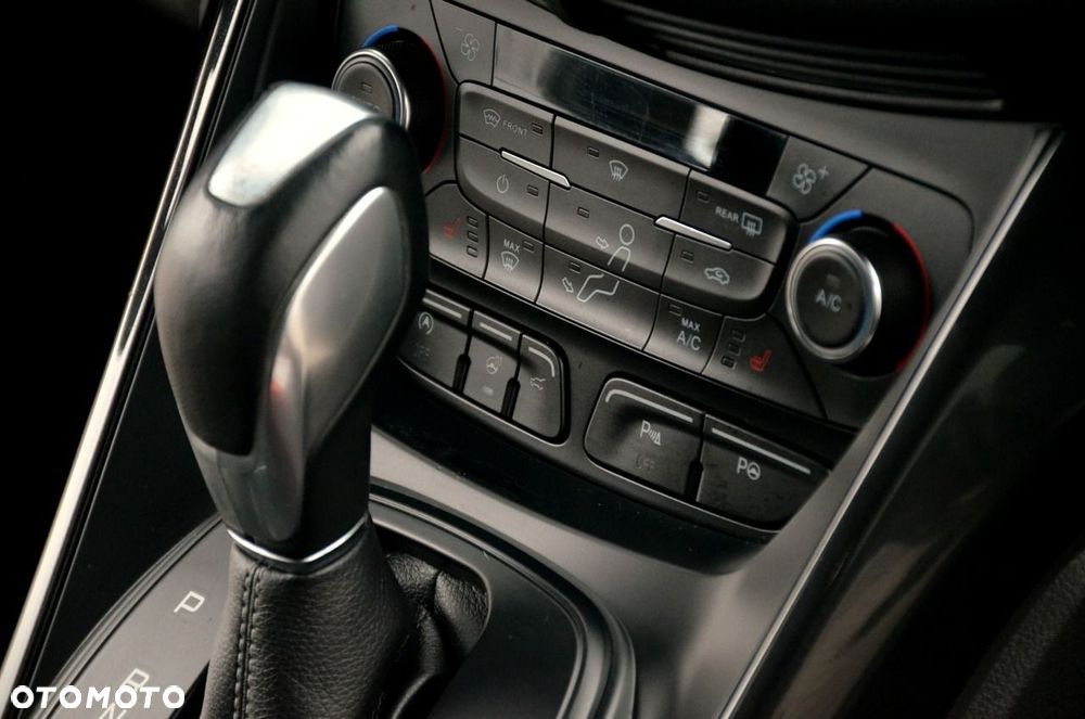 Ford Kuga - 21