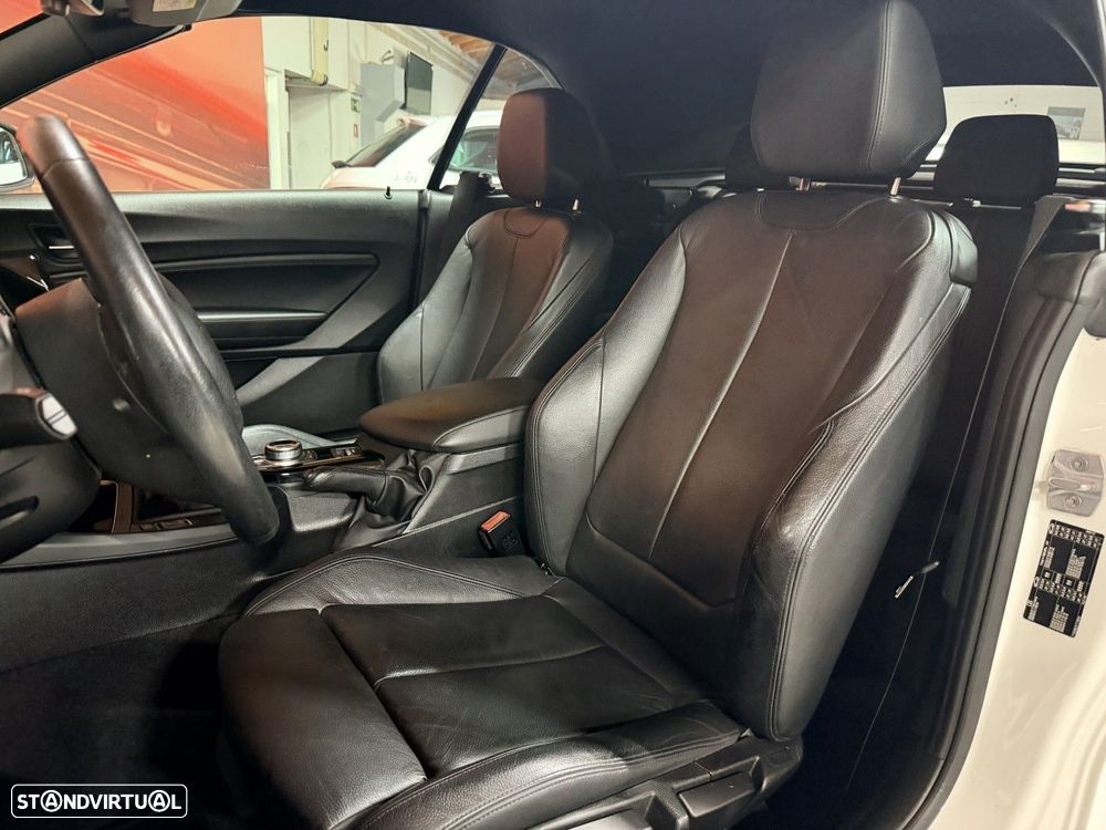 BMW 218 i Cabrio Line Sport - 13